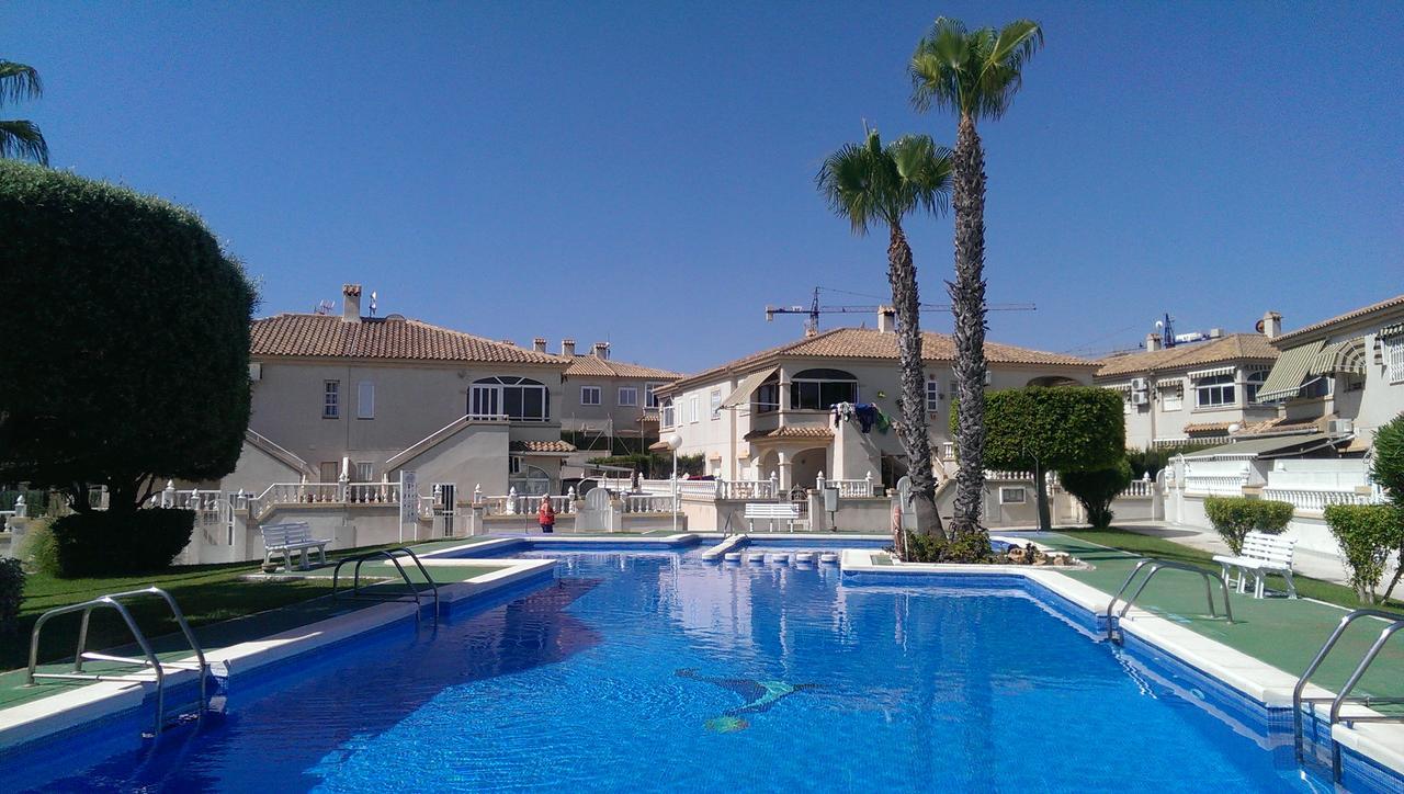 Ferienwohnung Torrevieja Exterior photo